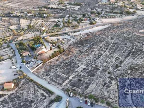 Terreno en camino de la Esparraguera