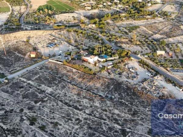 Terreno en camino de la Esparraguera