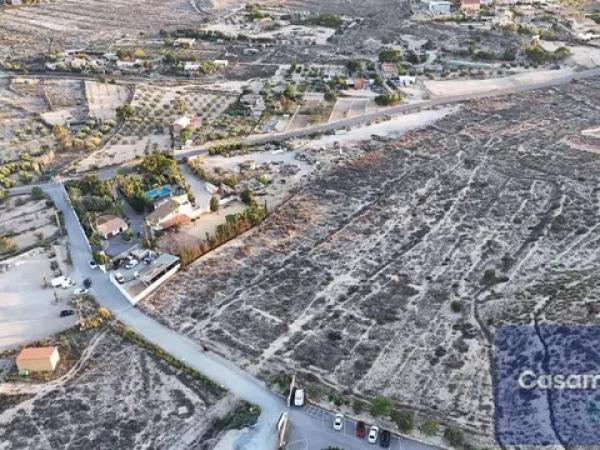 Terreno en camino de la Esparraguera