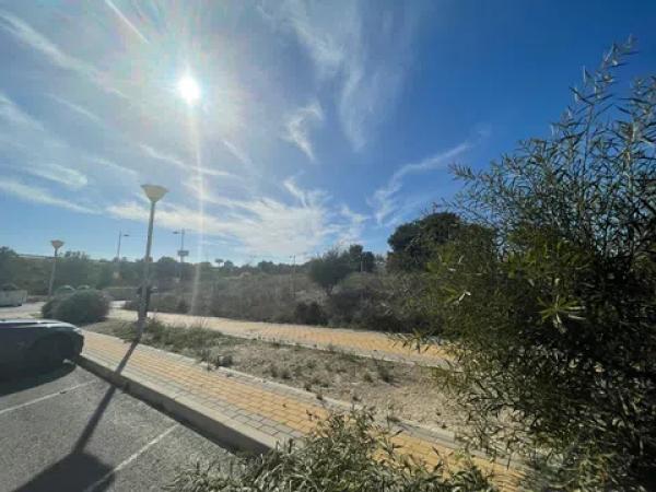Terreno en avenida del Camí de L'Alfás, 24 -e