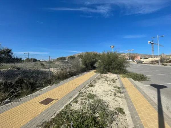 Terreno en avenida del Camí de L'Alfás, 24 -e