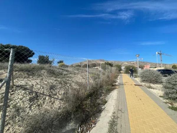 Terreno en avenida del Camí de L'Alfás, 24 -e
