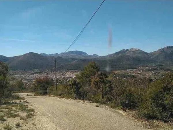 Terreno en via Sense Nom