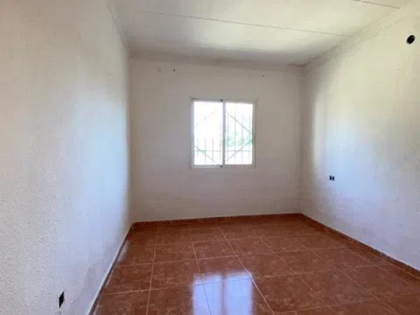 Terreno en carretera Elda-Sax