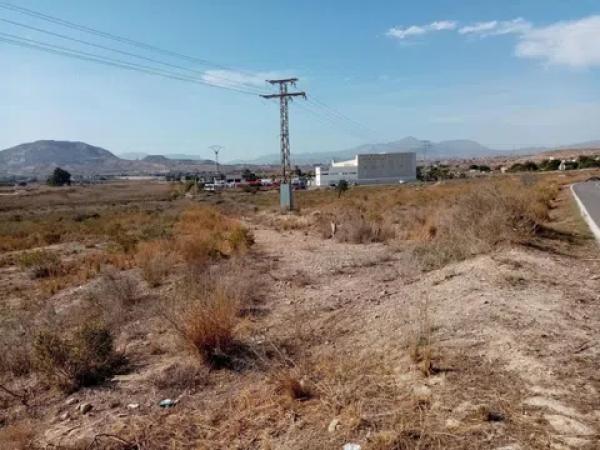 Terreno en Barrio Ciudad de Asís - Font-Calent - El Bacarot