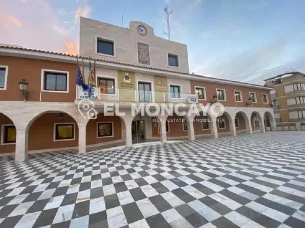 Terreno en calle Ausiàs March