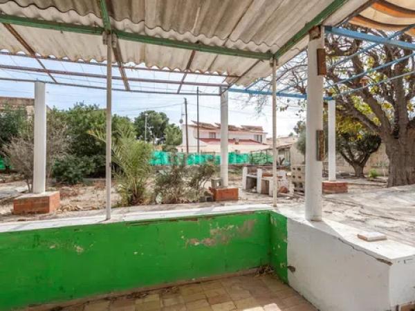 Terreno en camino de la Ermita