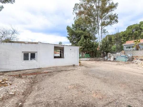 Terreno en camino de la Ermita