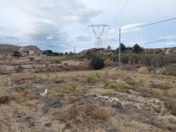 Terreno en camino de la Polvora