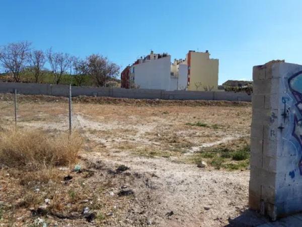 Terreno en calle Vicente Cervera, 109