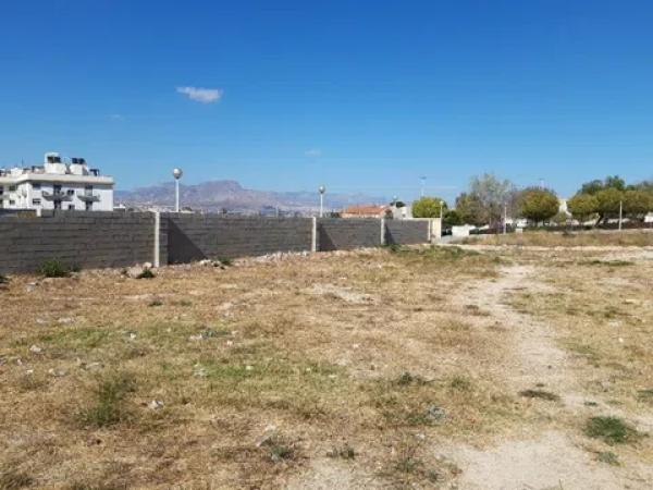 Terreno en calle Vicente Cervera, 109