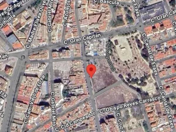 Terreno en calle Vicente Cervera, 69