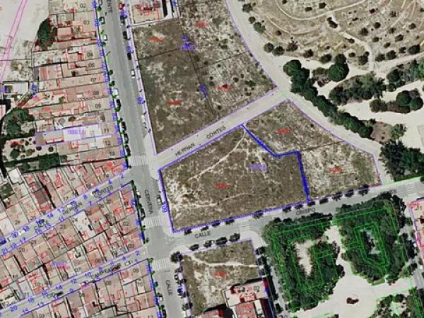 Terreno en calle Vicente Cervera, 109
