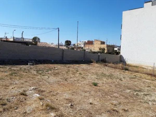 Terreno en calle Vicente Cervera, 69