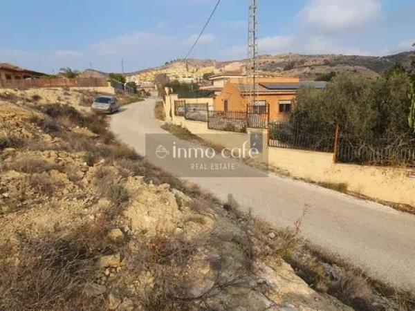 Terreno en Urb Montesol