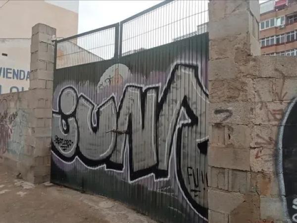 Terreno en calle San Emigdio, 39