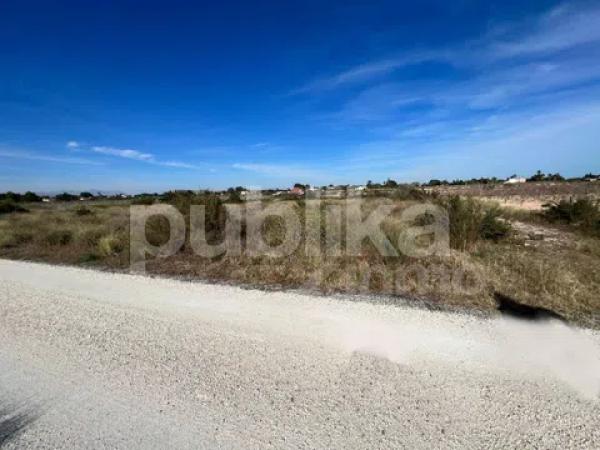 Terreno en camino de la Molineta