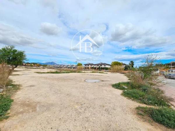 Terreno en Almajada-Ravel