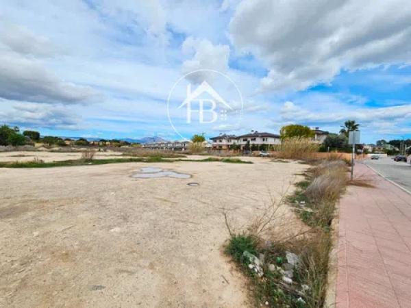 Terreno en Almajada-Ravel