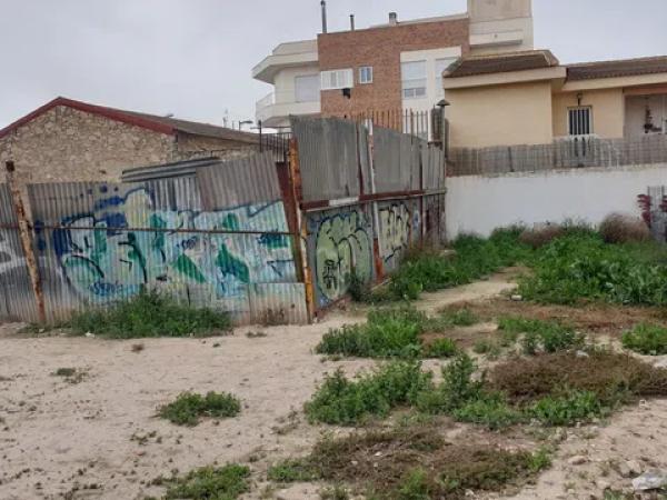 Terreno en calle Felipe Ii, 32