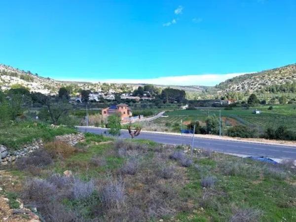 Terreno en Alcalalí