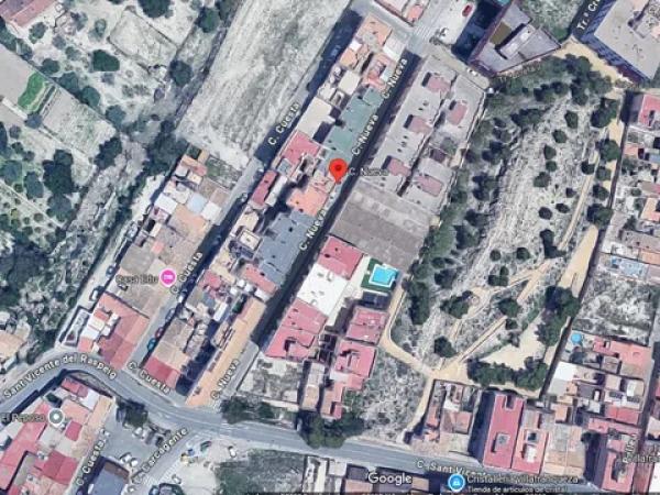 Terreno en calle Nou