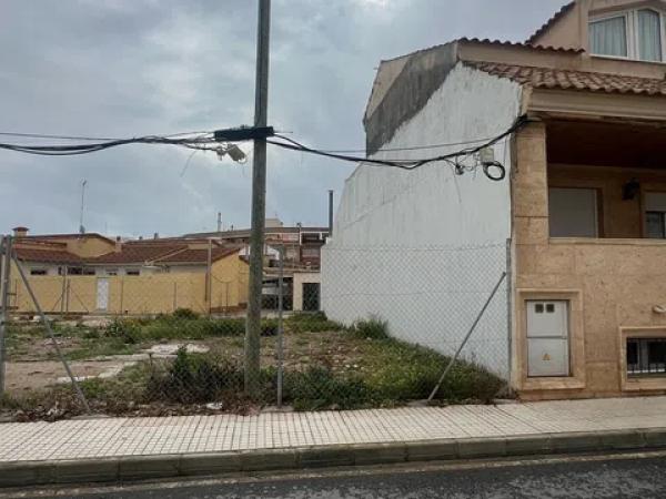 Terreno en calle Canalejas, 16