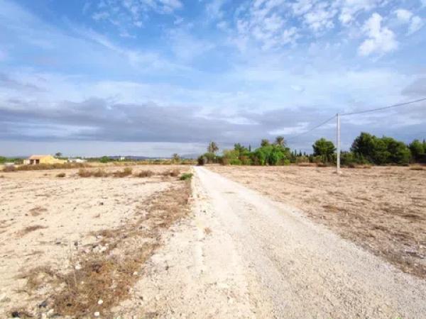 Terreno en Maitino-Perleta