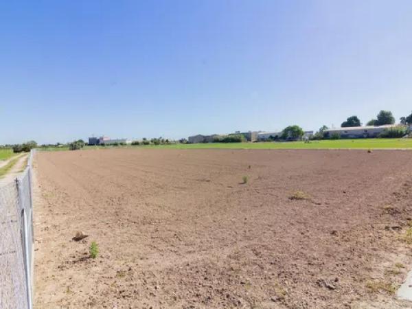 Terreno en calle Cervantes