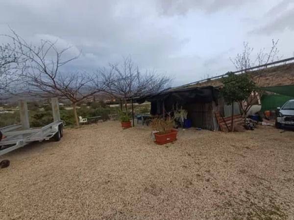 Terreno en Partida Mediases s/n