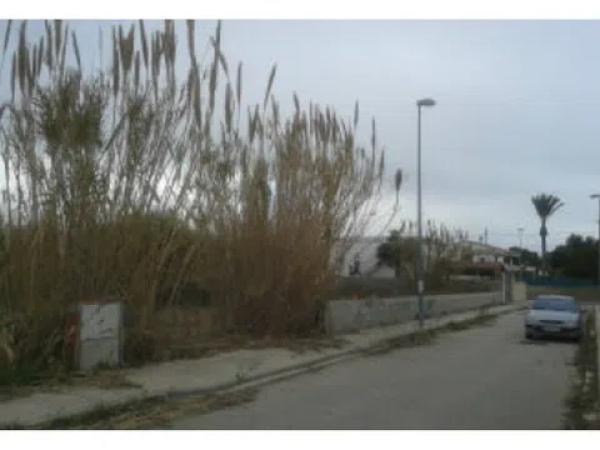 Terreno en calle Riu de La Sénia