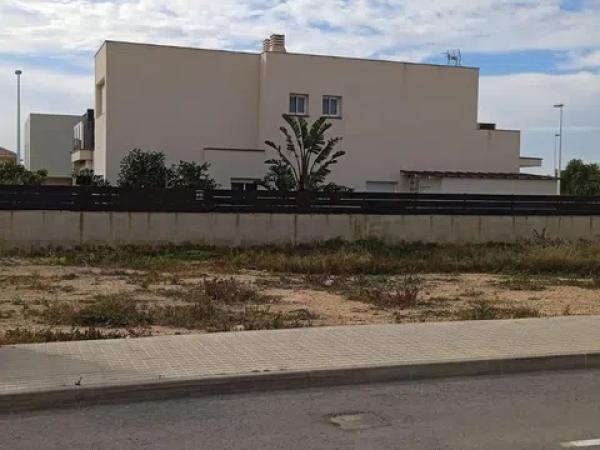 Terreno en calle de la Pau