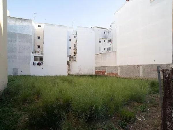Terreno en avenida d'Alcoi