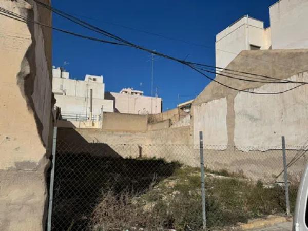 Terreno en calle de la Purisima