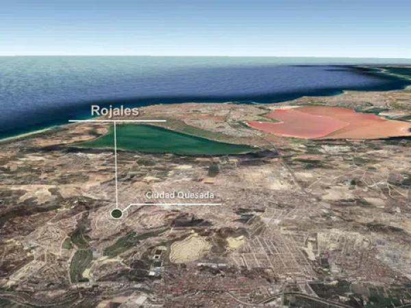 Terreno en calle Sierra de Aracena