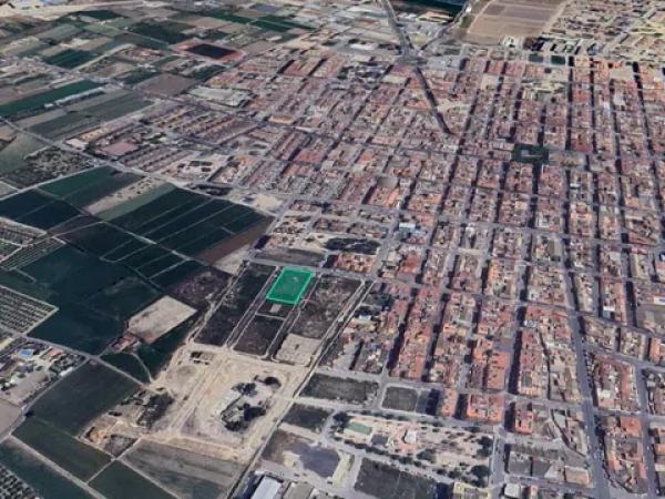 Terreno en calle Valencia