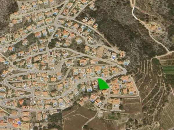 Terreno en calle Sirio