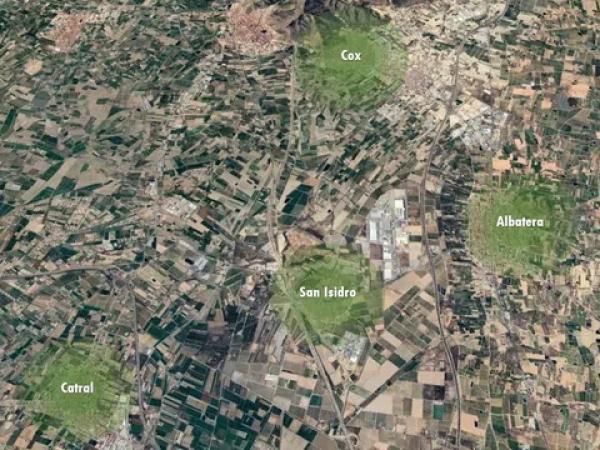 Terreno en avenida de Catral