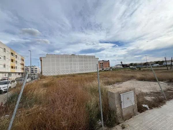 Terreno en calle Ecuador
