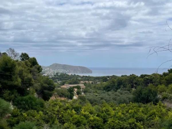 Terreno en calle Beniarrés