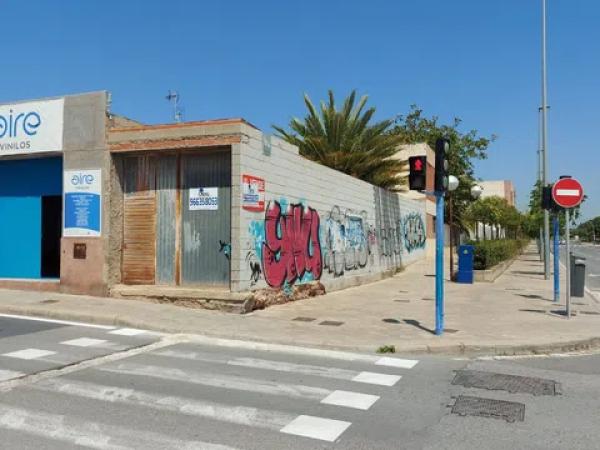 Terreno en calle la Nucía, 2 b