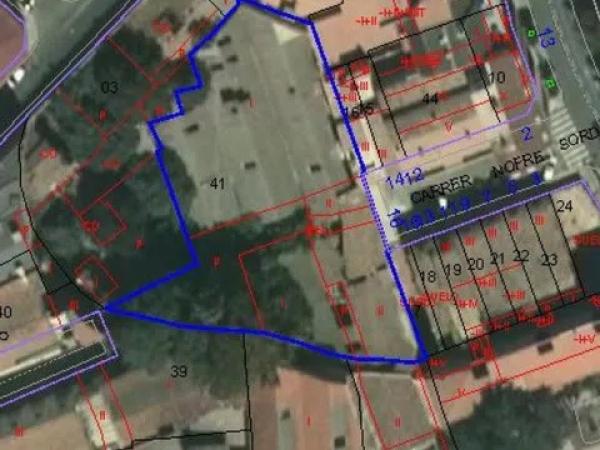 Terreno en calle Nofre Jordà