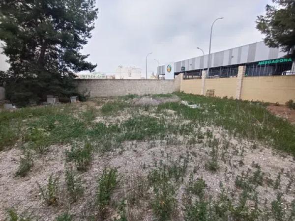 Terreno en Diputación provincial s/n