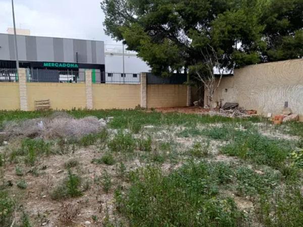 Terreno en Diputación provincial s/n