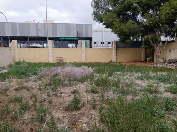 Terreno en Diputación provincial s/n