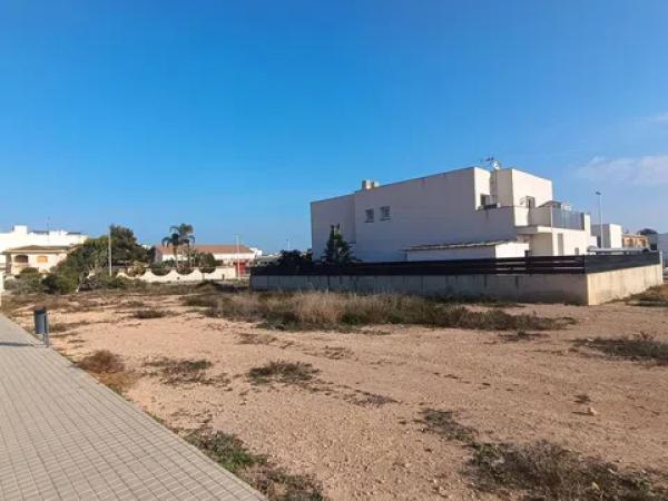 Terreno en calle de la Pau, 7