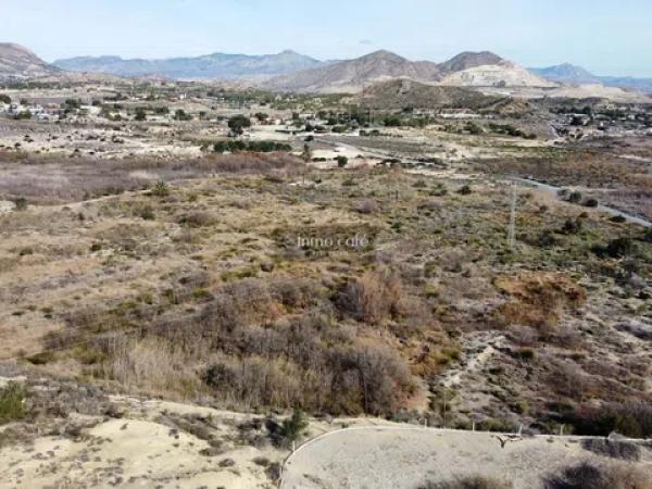 Terreno en partida Fontcalent