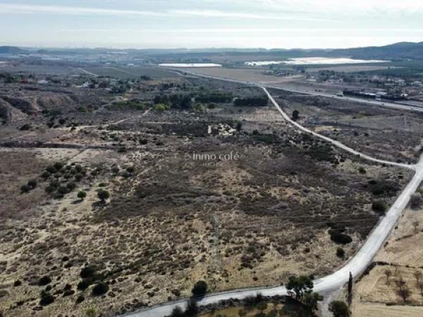 Terreno en partida Fontcalent