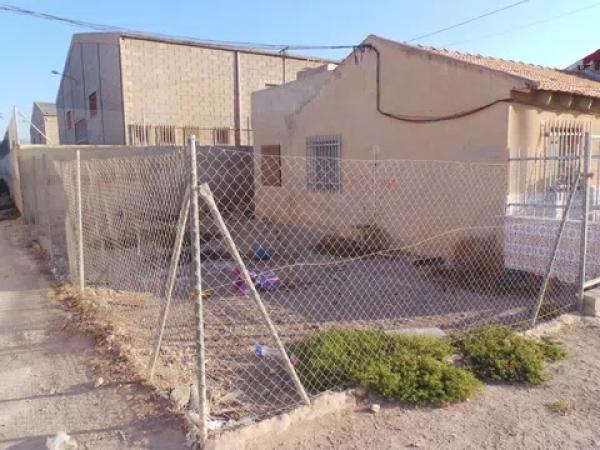 Terreno en Barrio Ciudad de Asís - Font-Calent - El Bacarot