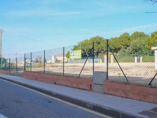 Terreno en calle Granada